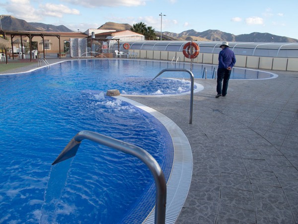 Swimming Pool - Los Madriles